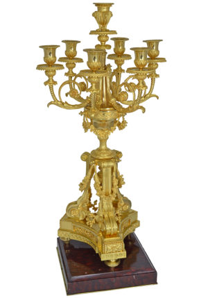 Imposant chandelier de table en bronze doré – Image 3