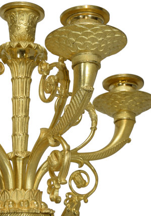 Paire de chandeliers Déesse Niké bronze doré au mercure – Bild 4