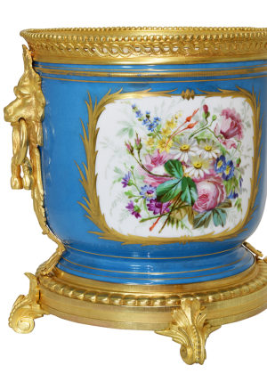 XL cache-pot porcelaine manufacture Sèvres, mufles de lion XIX – Image 7