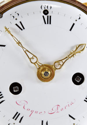 Pendule portique XVIIIème époque Louis XVI  "Roque n°1005" – Bild 4