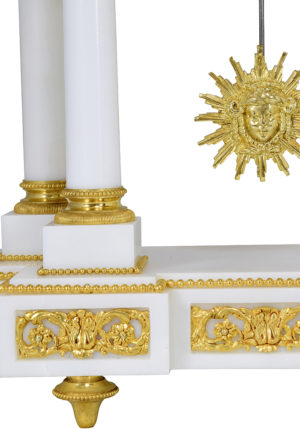 Pendule portique en marbre de carrare et bronze doré Napoléon III – Image 5