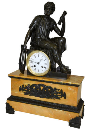 Pendule en bronze patiné représentant Virgile XIXème – Bild 4