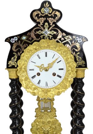 Grande pendule portique en marqueterie XIXème – Image 5