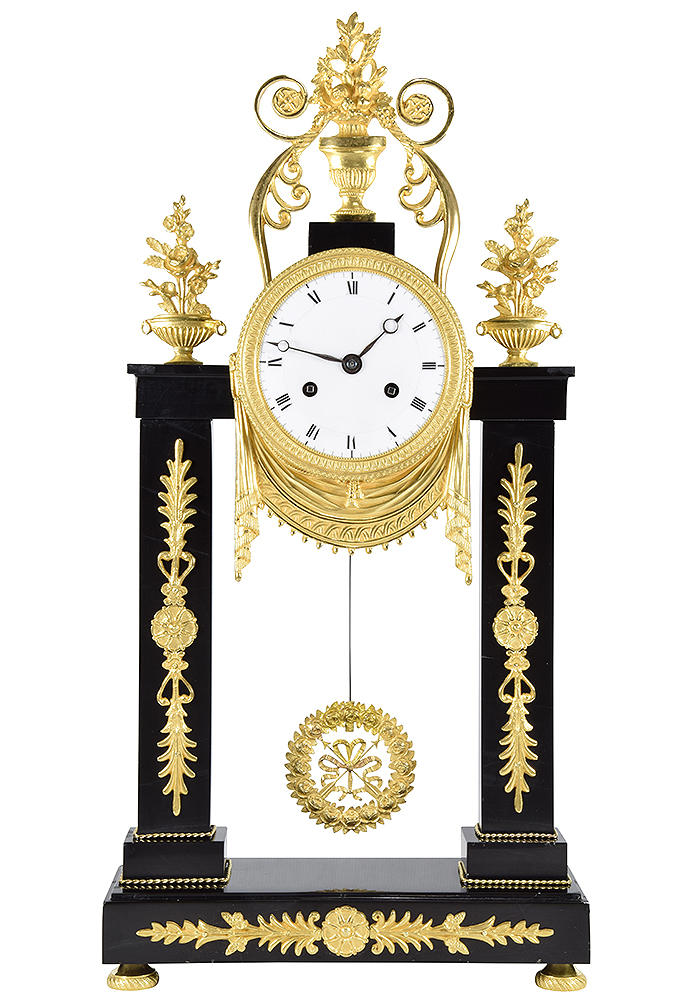 Pendule portique en marbre et bronze doré au mercure