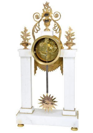 Pendule portique en marbre et bronze doré au mercure 1820 – Image 3