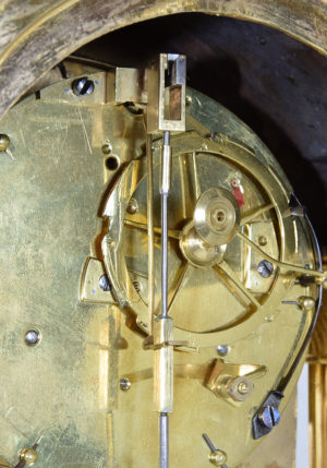 Pendule portique epoque Empire signé "Jeannin" – Image 9