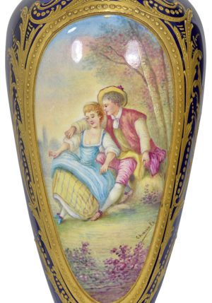Paire de vases en porcelaine de Sèvres – Image 7