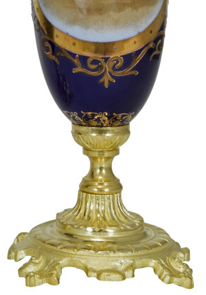 Paire de vases en porcelaine scène mauresque signé "Walter" – Bild 3