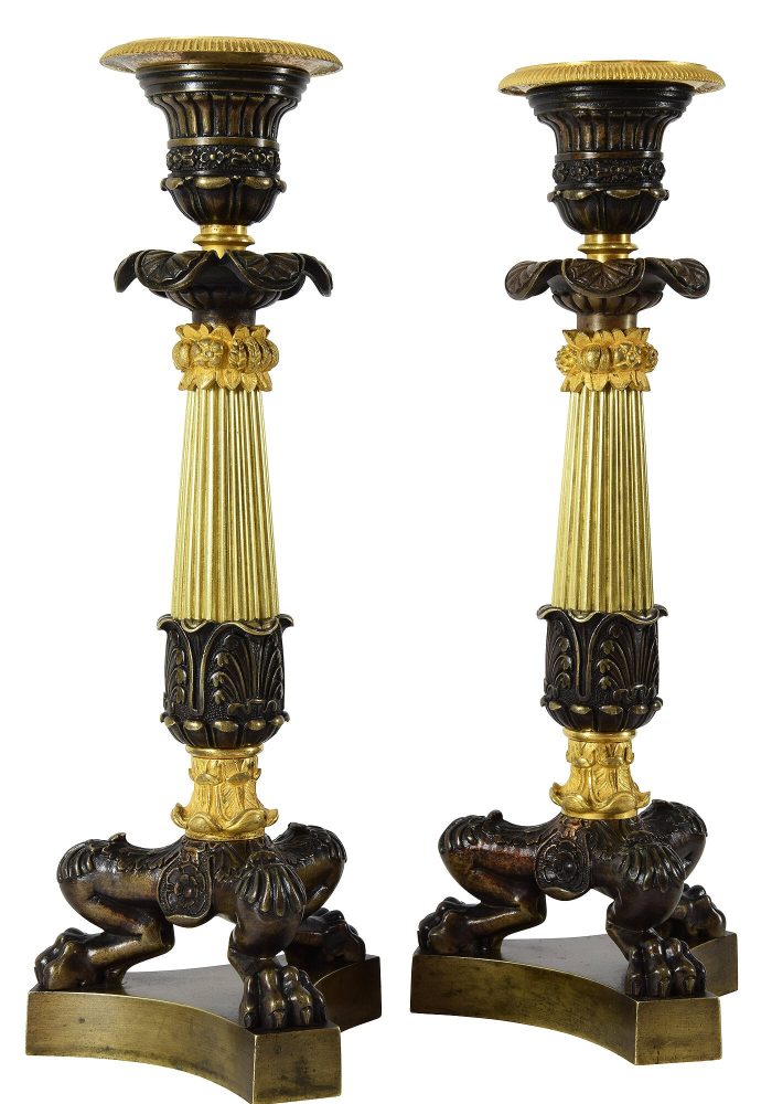 Paire de bougeoirs d'époque Restauration 1820 – Bild 4