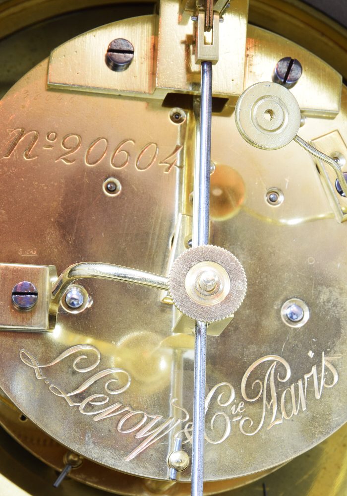 XL Pendule en marbre à l'aigle LEROY PARIS – Image 8