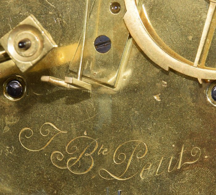 XL Pendule portique acajou L.B PETIT 1815-1840 – Bild 7