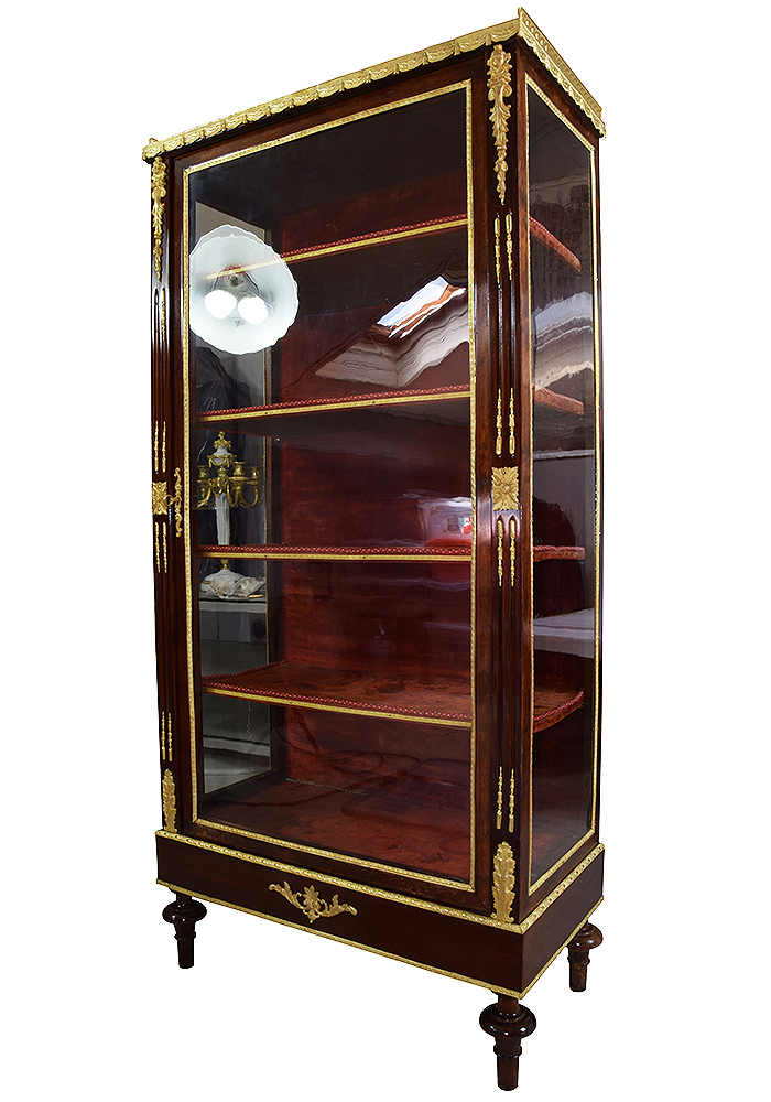 Vitrine Napoléon III vernis au tampon