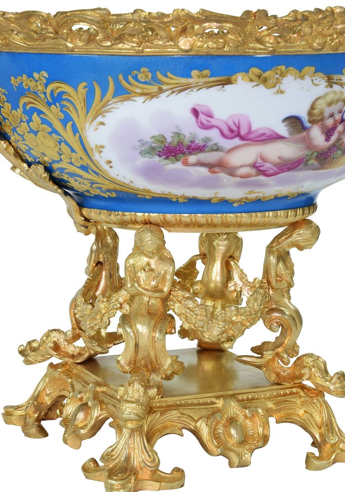 XL Coupe en porcelaine portée par des sirènes Napoléon III – Image 7