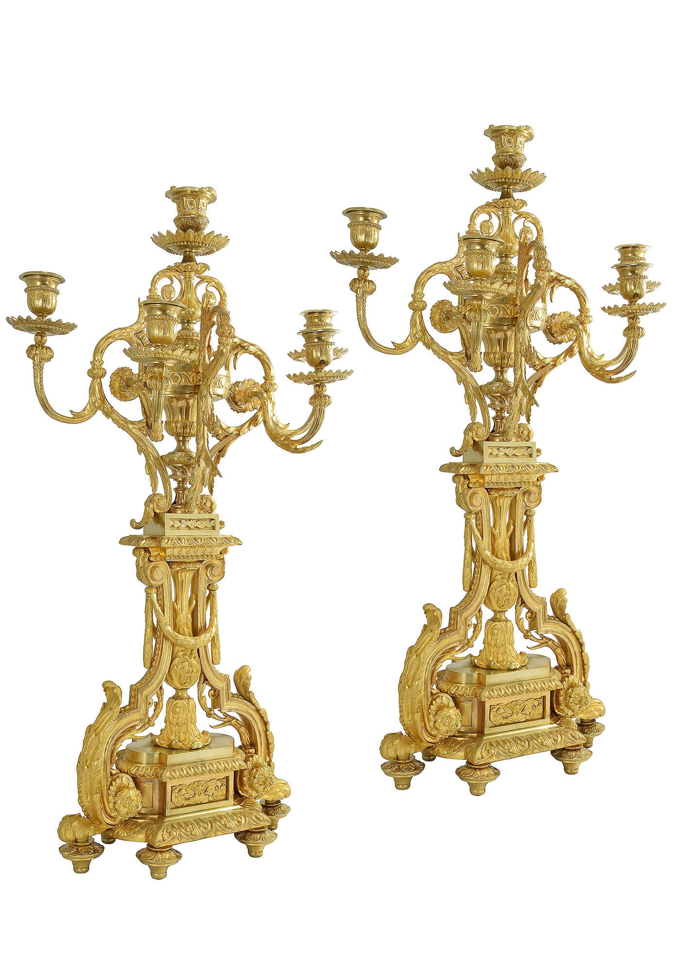 Paire De Chandeliers En Bronze Doré - Décor Volutes Et Arabesques - Occasion