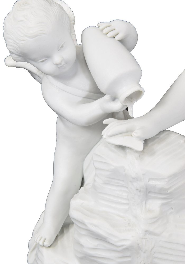 Sculture en biscuit signé Boizot "Angelot Forgeron" – Image 7