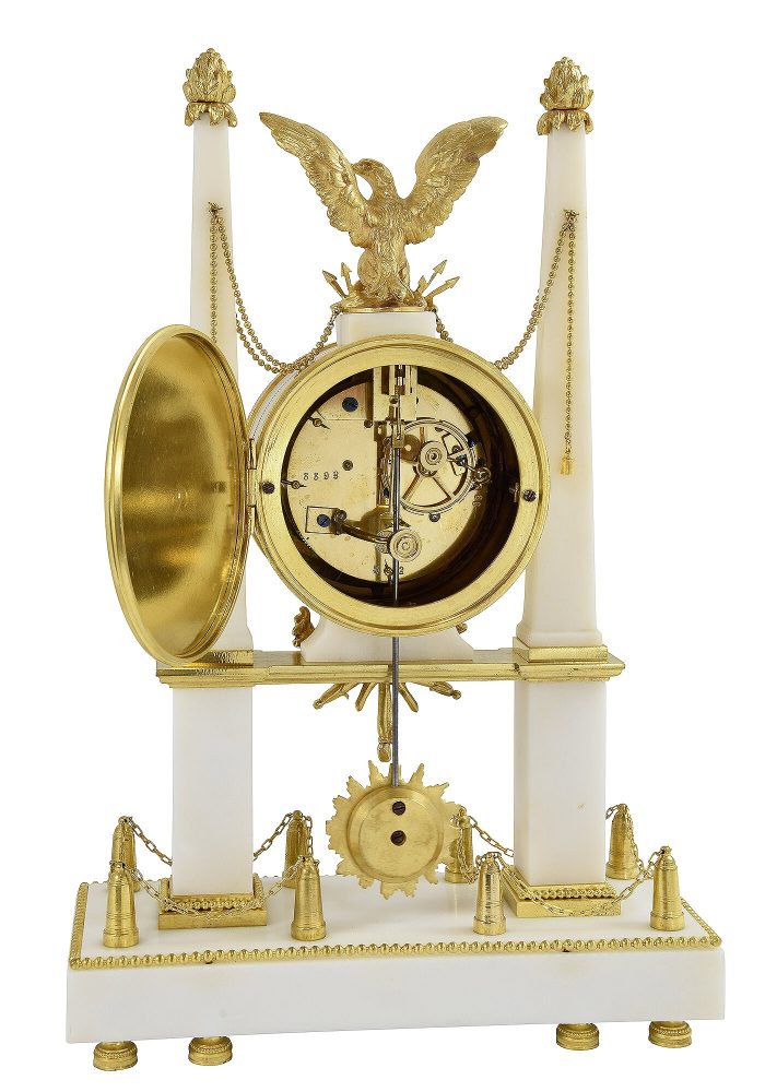 Pendule aux obélisques de style Louis XVI – Image 6