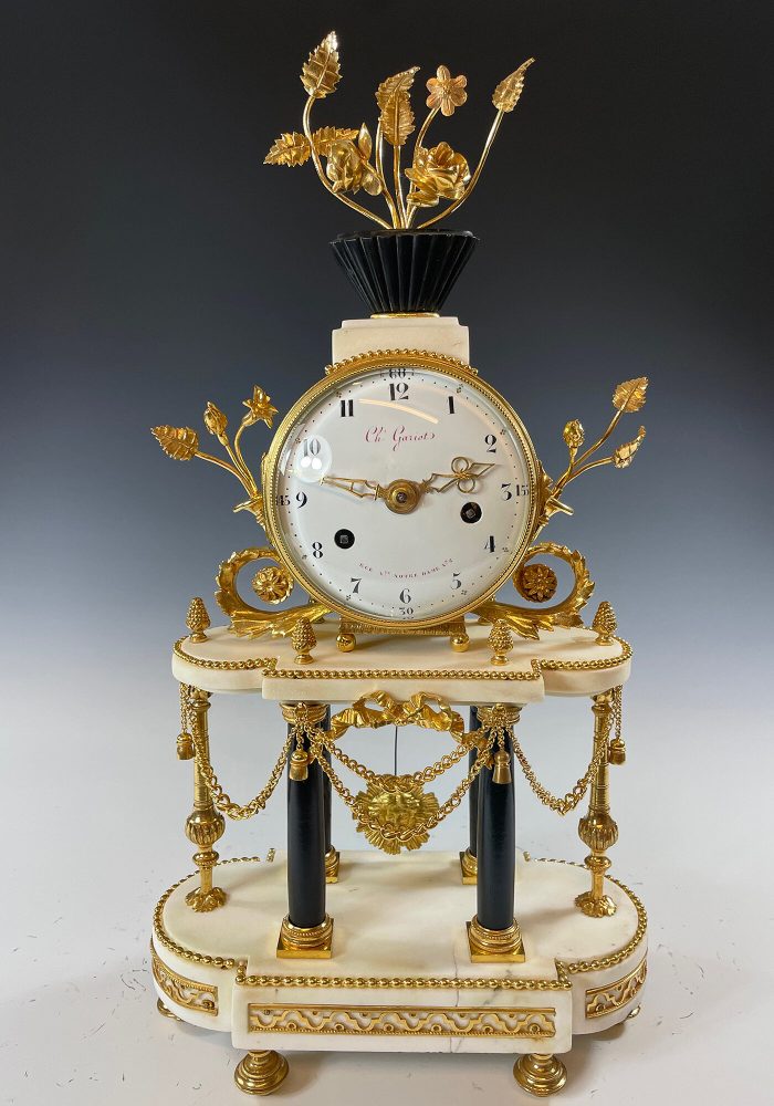 Pendule portique XVIIIème Epoque Louis XVI GARIOT