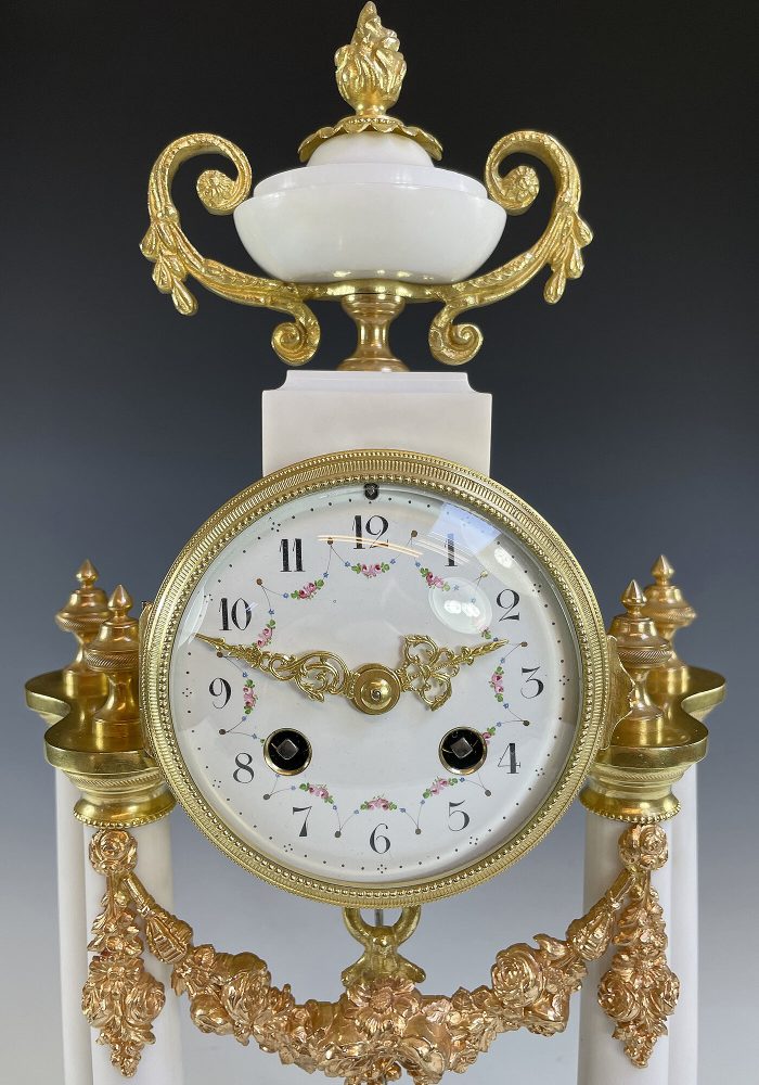 Pendule portique en marbre de carrare et bronze doré Napoléon III - Image 5