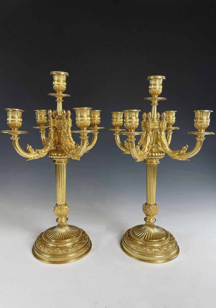 Paire de chandeliers en bronze doré Napoléon III - Image 3