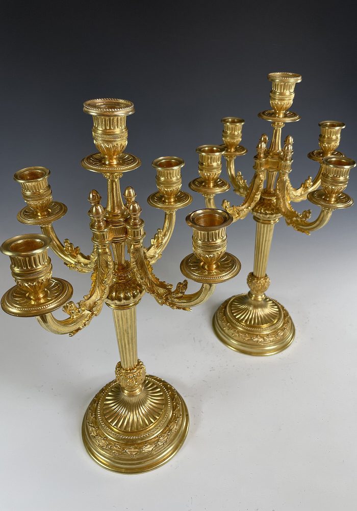 Paire de chandeliers en bronze doré Napoléon III - Image 6