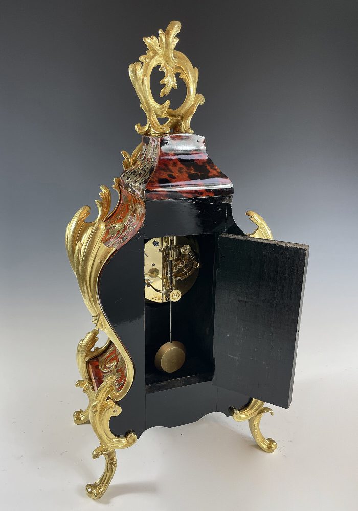 Cartel en marqueterie écaille de tortue et bronze doré – Bild 8