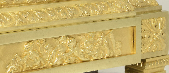 Pendule en bronze doré Napoléon III – Image 8