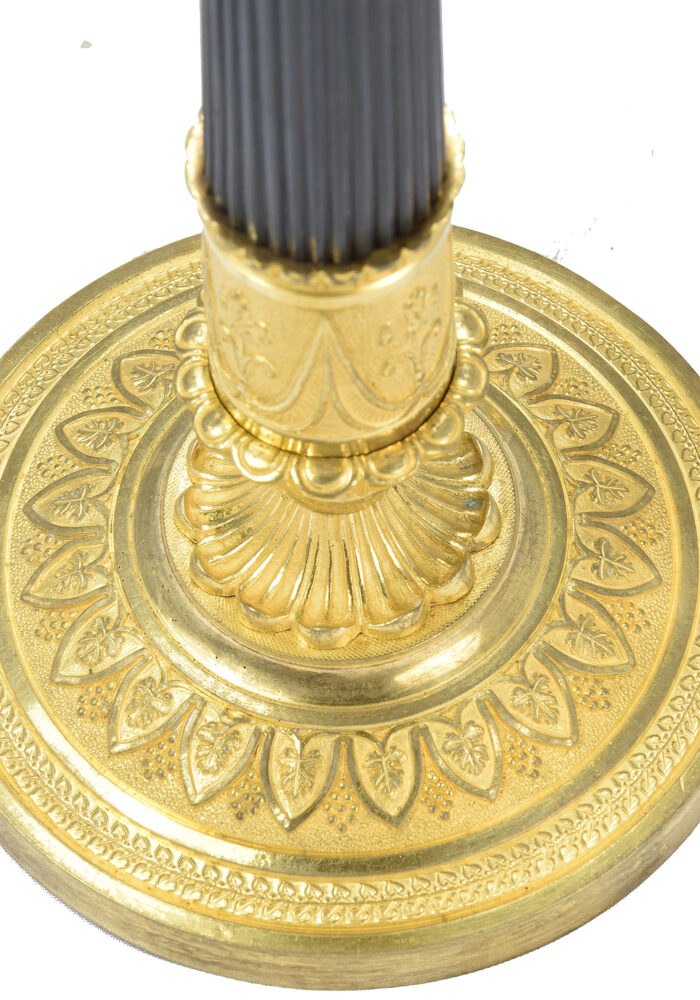 Grande paire de bougeoirs d'époque Restauration 1820 – Image 5