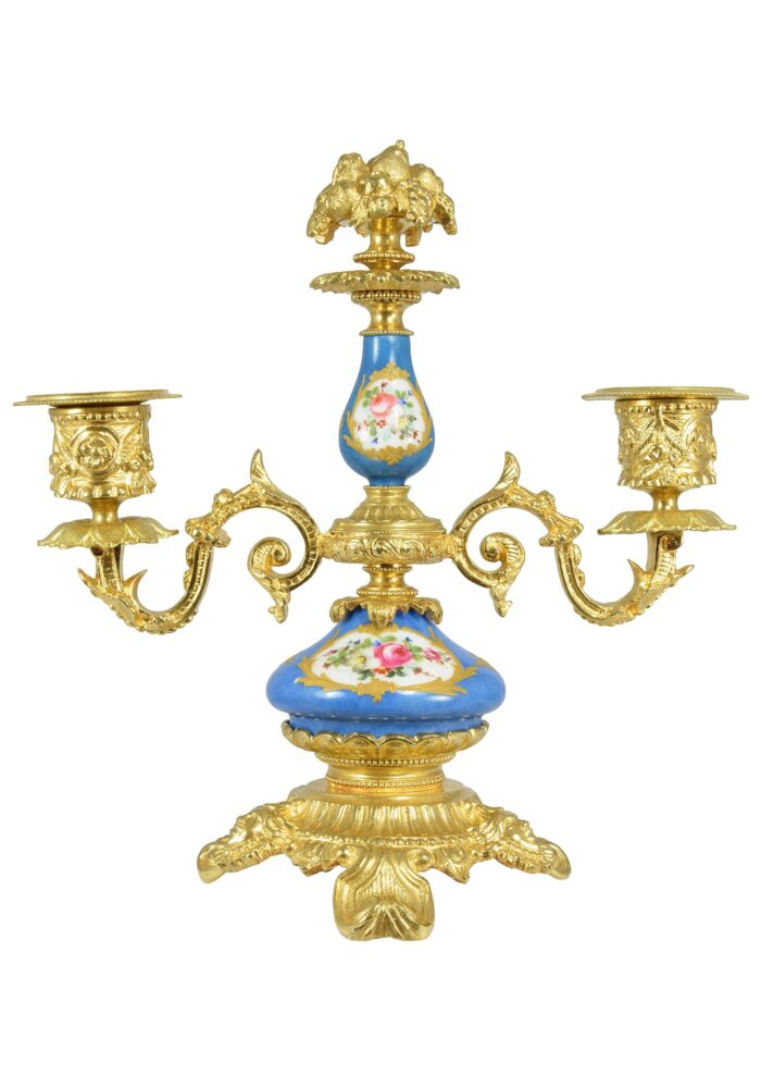 Paire de chandeliers bronze doré et porcelaine de Paris