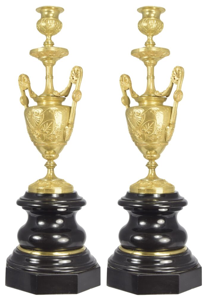 Paire de bougeoirs Néo-classique Epoque Napoléon III - Image 1