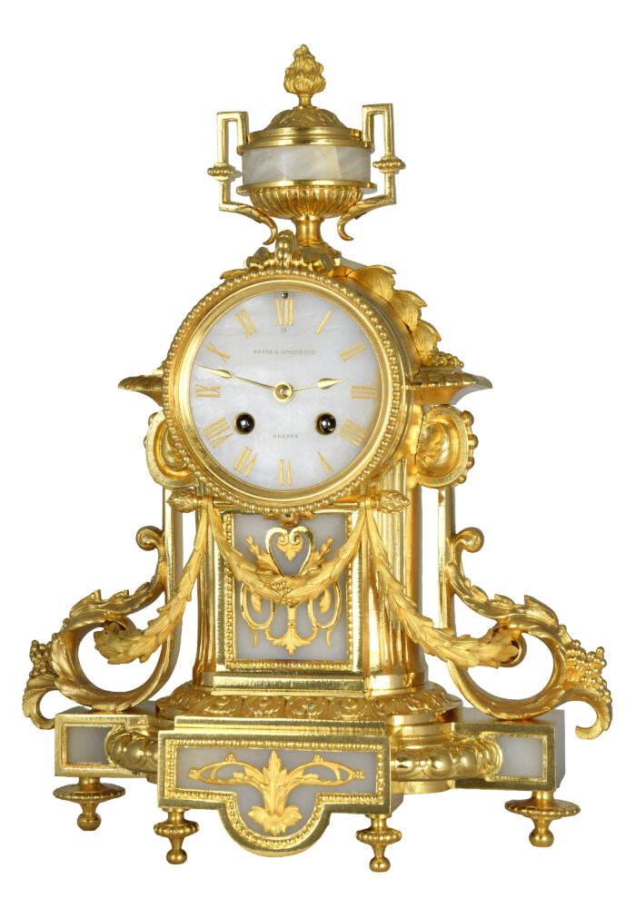 Pendule bronze doré et onyx Horloger : BOZZO 1860