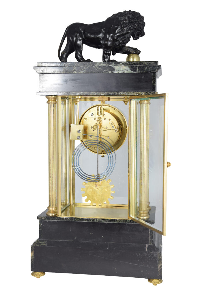Pendule "Un lion puissant" de style Empire XIXème – Image 10