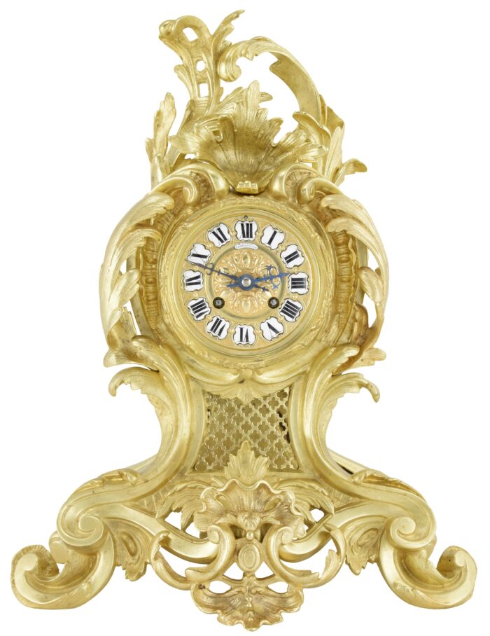 Pendule Louis XV en bronze doré RICHOND