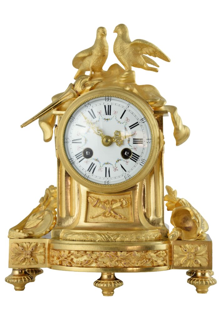 Pendule aux attributs de la musique, guerre et de la Paix – Image 4