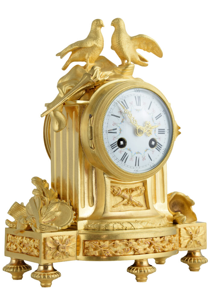 Pendule aux attributs de la musique, guerre et de la Paix – Image 3