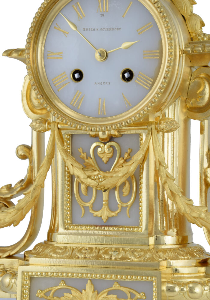 Pendule bronze doré et onyx Horloger :  BOZZO 1860 – Bild 3