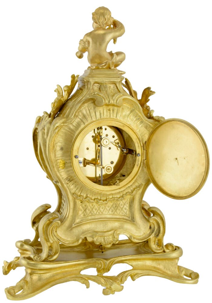 Pendule au chérubin en bronze doré style Louis XV – Bild 7