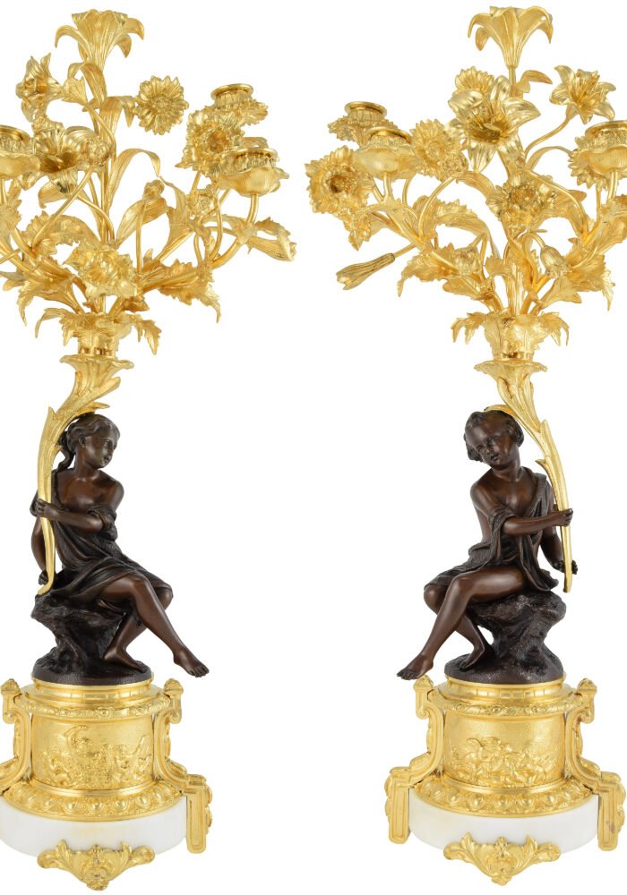 Paire de candélabres à bouquet fleuri XIXème