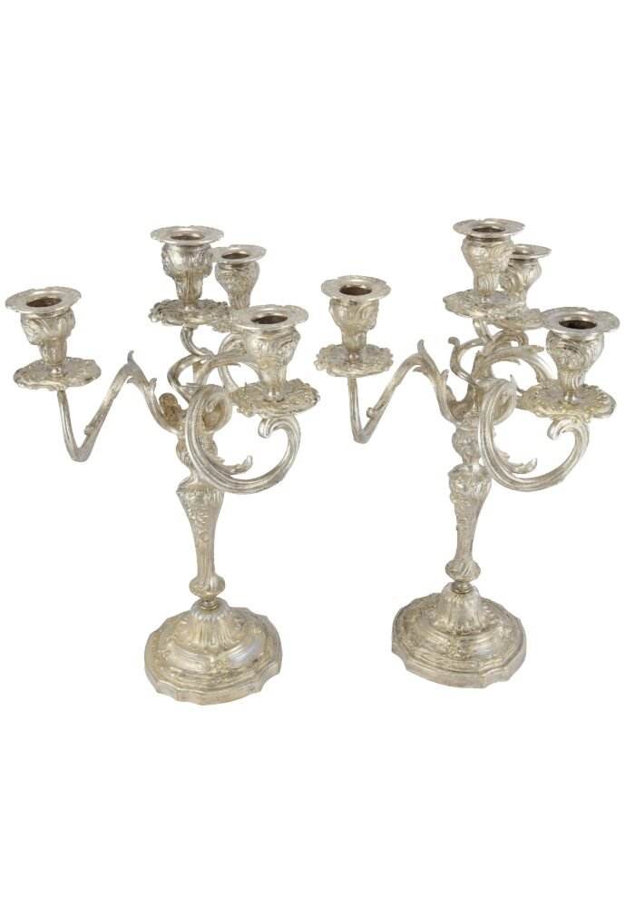 Paire de chandeliers bronze argenté style Louis XV – Image 6