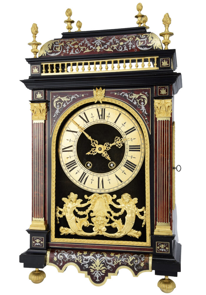 Pendule religieuse style Louis XIV marqueterie Boulle écailles