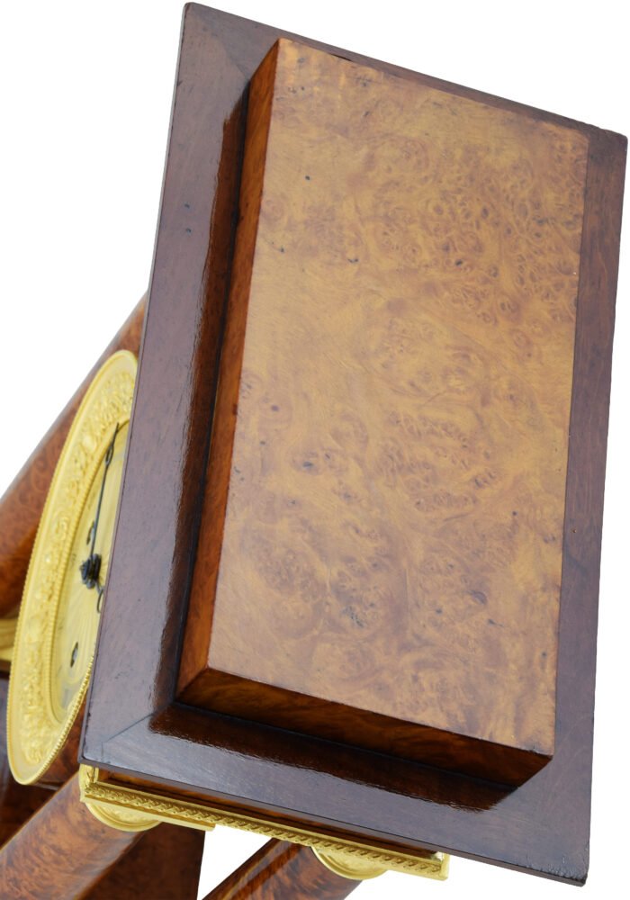 Pendule portique bois de loupe Charles X 1840 – Image 5