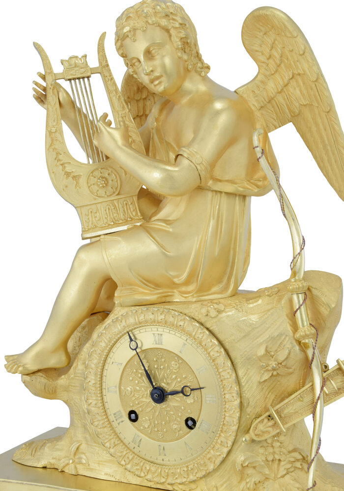 Pendule allégorique au putto musicien figurant l’Amour – Bild 7
