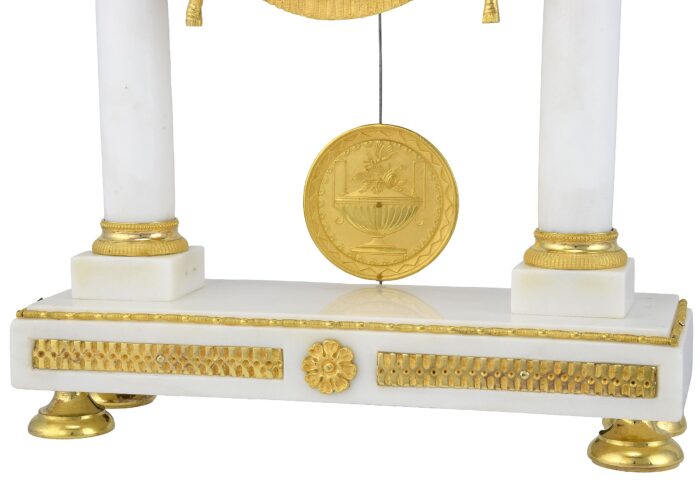 Pendule façade d’un temple Horloger : THIAFFAIT 1810 – Bild 6