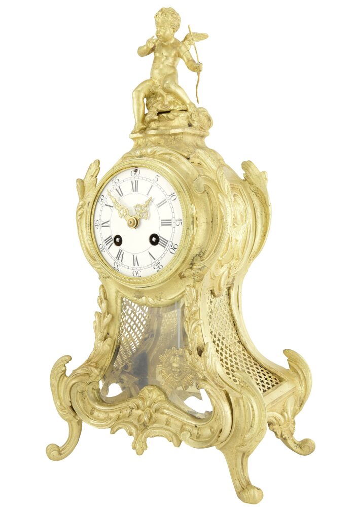 Pendule au cupidon silencieux vers 1870