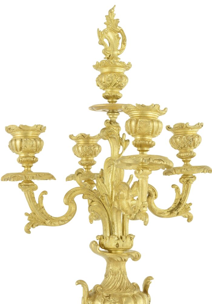 Pendule et chandeliers en bronze Horloger: Mougin - Image 3
