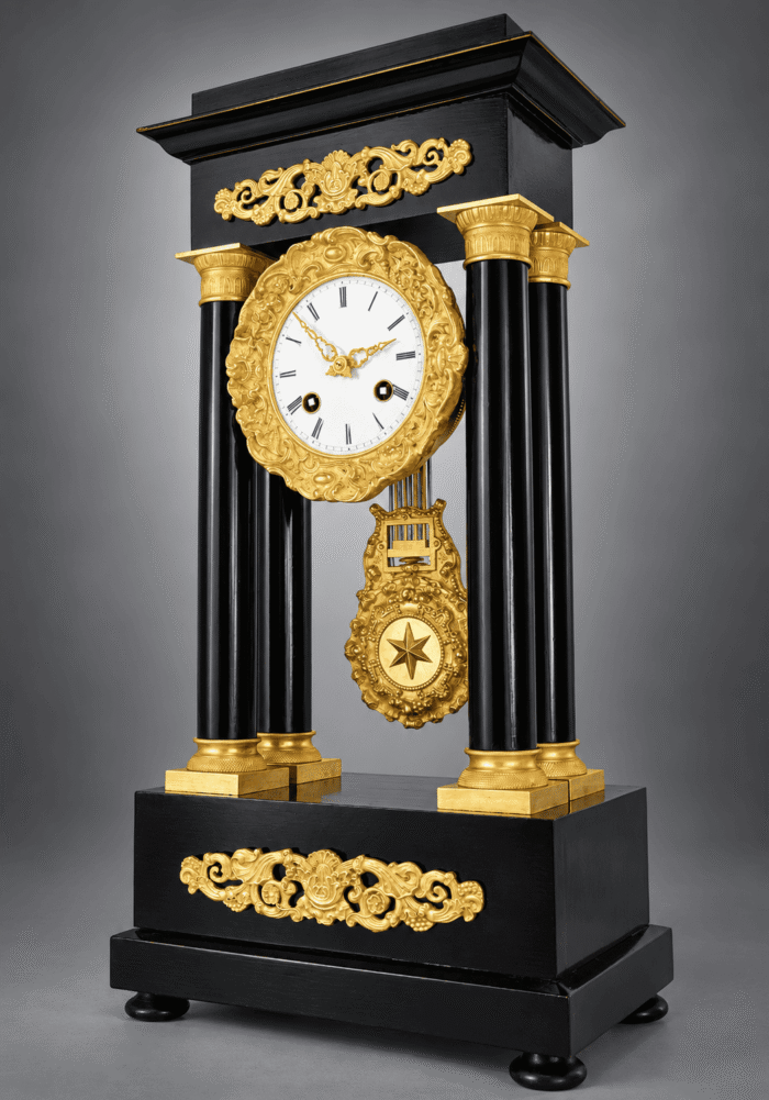 Pendule portique de style Empire d'époque Napoléon III