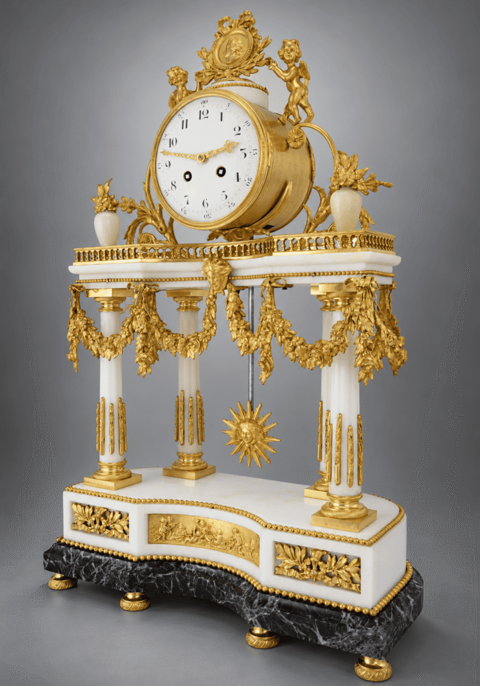 Pendule portique monumental atypique