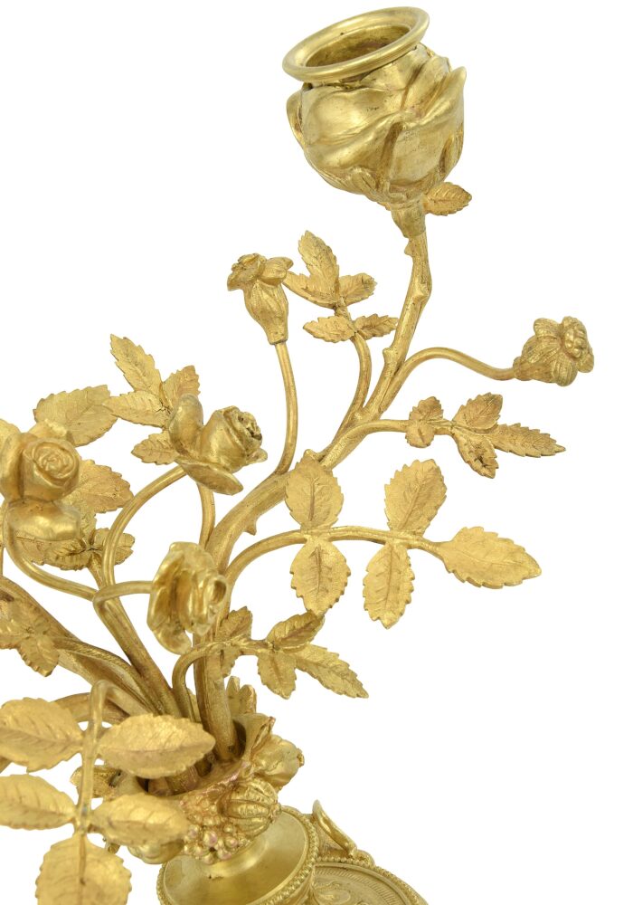 Paire de chandeliers en bouquet de fleurs – Bild 5