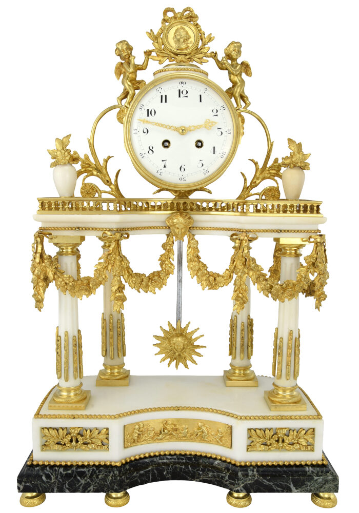 Pendule portique monumental atypique
