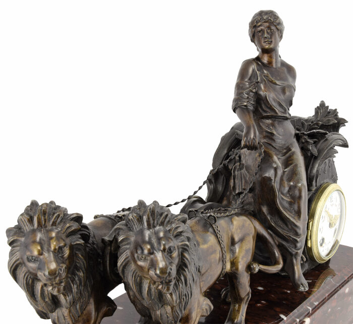 Pendule au char tiré par deux lions début du XXᵉ siècle – Image 7